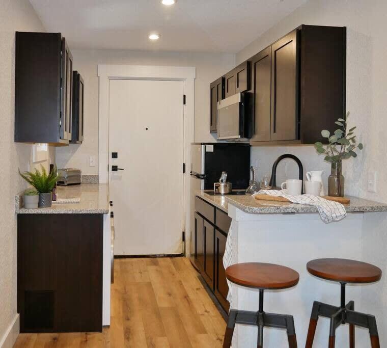 Hip Container Apt - 5 Min Walk To Tiaa Bank Jacksonville Ngoại thất bức ảnh